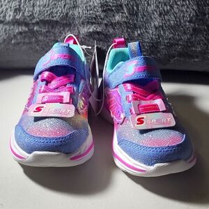 New Skechers toddler shoes size 6